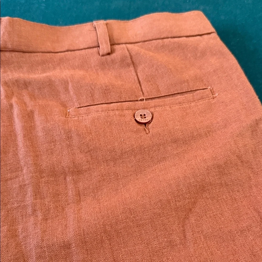 Men's Classic Orange Chinos.  CAJA. # 2‎ B